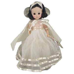 Vintage SNOW WHITE Madame Alexander 14”